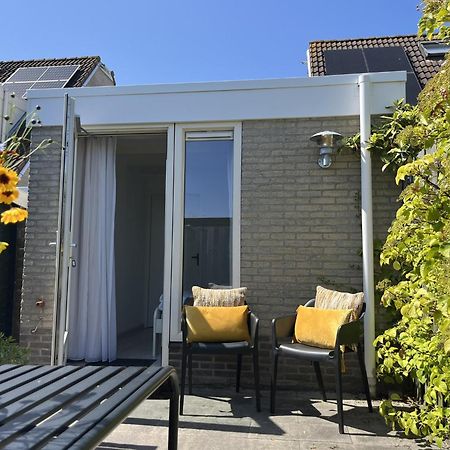 Fijne Vakantiewoning In Domburg Op Loopafstand Strand En Centrum Met Parkeerplaats Екстериор снимка